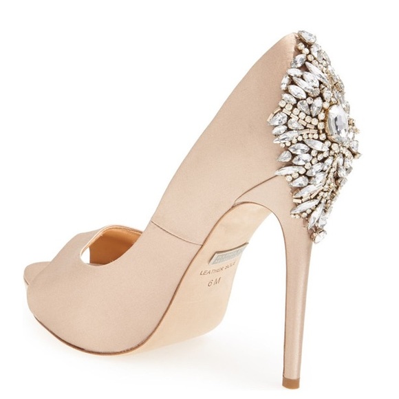 Badgley Mischka Kiara Crystal Back Open Toe Pump New $245 - Picture 2 of 7
